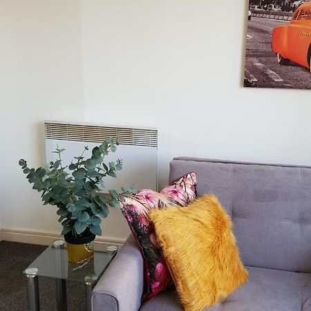 City Centre 1 Bed Apartment With Free On Site Parking With Cctv By Lets Relocations برمنغهام المظهر الخارجي الصورة