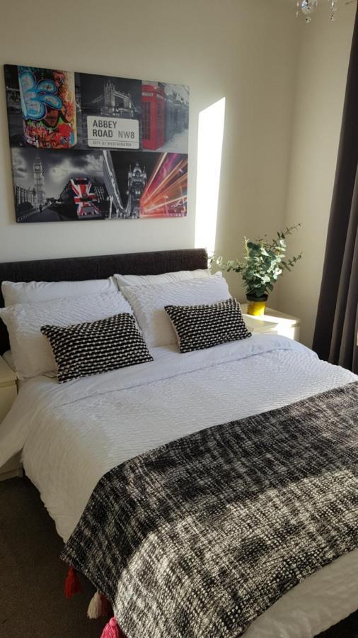City Centre 1 Bed Apartment With Free On Site Parking With Cctv By Lets Relocations برمنغهام المظهر الخارجي الصورة