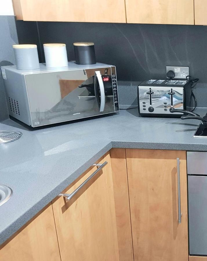 City Centre 1 Bed Apartment With Free On Site Parking With Cctv By Lets Relocations برمنغهام المظهر الخارجي الصورة