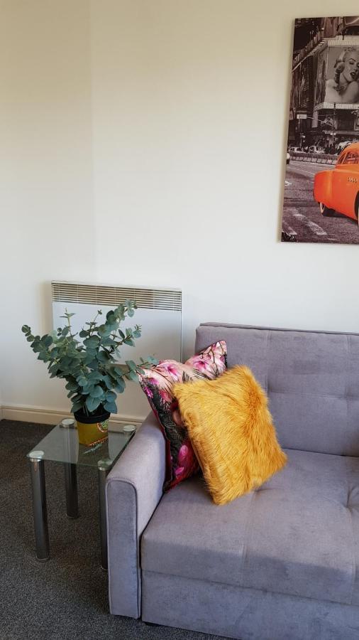 City Centre 1 Bed Apartment With Free On Site Parking With Cctv By Lets Relocations برمنغهام المظهر الخارجي الصورة